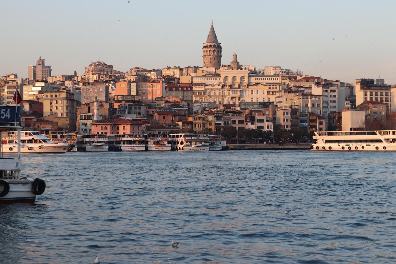 smuldur-galata-4043037_1920