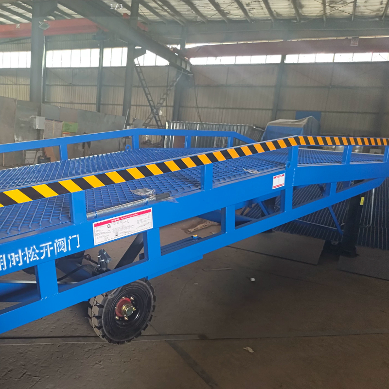 Mobile boarding bridge,Cargo ramp,Loading dock
