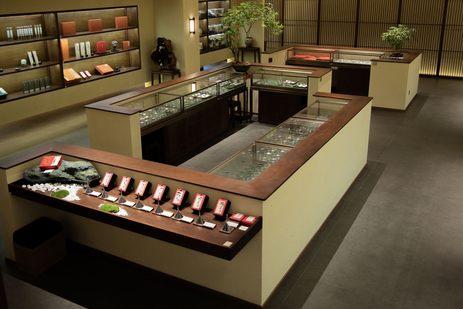 如图片无法显示,请刷新页面