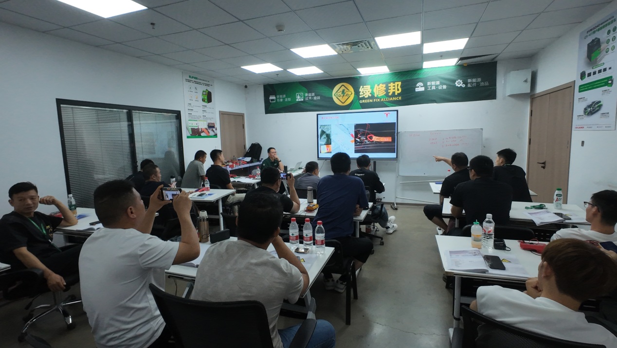 如图片无法显示,请刷新页面