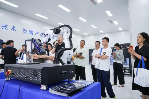 D:/小模直聘物料/24.jpg24