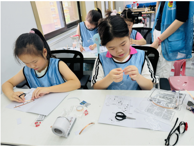 如图片无法显示,请刷新页面